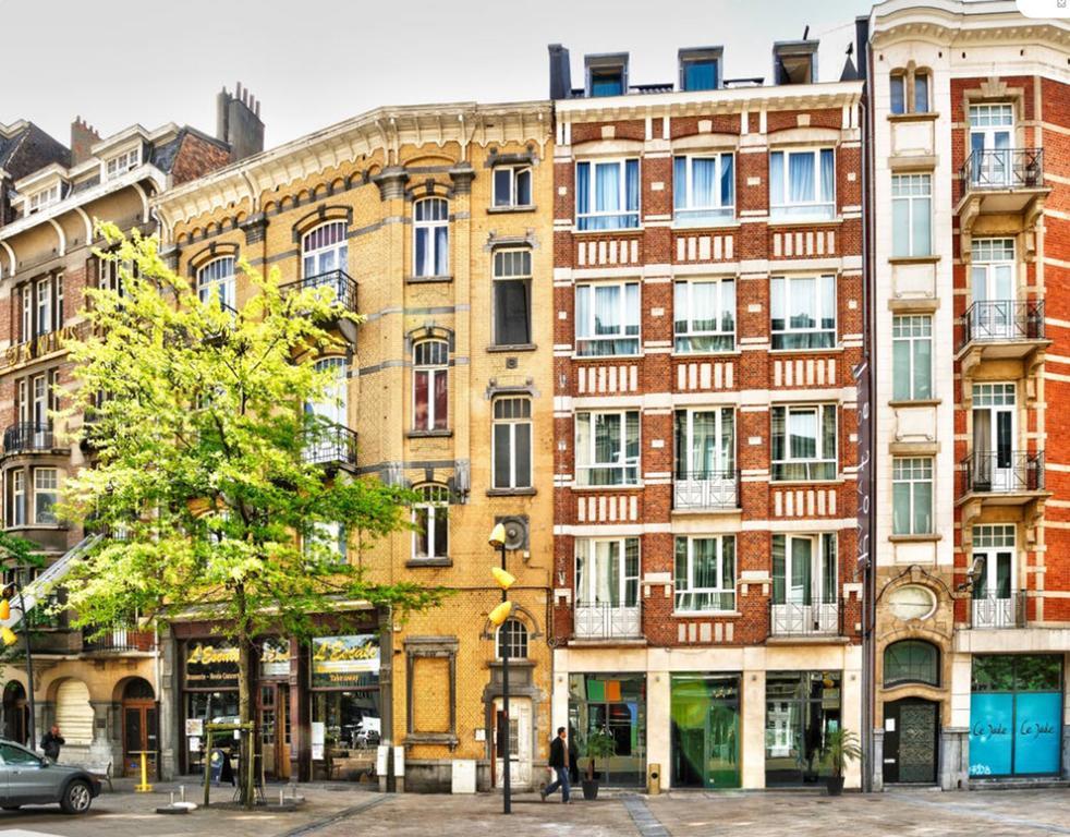 Es Hostel Saint-Gilles Luaran gambar